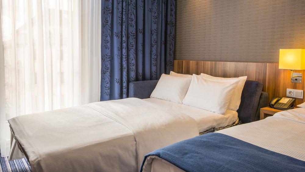 Holiday Inn Express Frankfurt City Hauptbahnhof Frankfurt am Main ภายนอก รูปภาพ