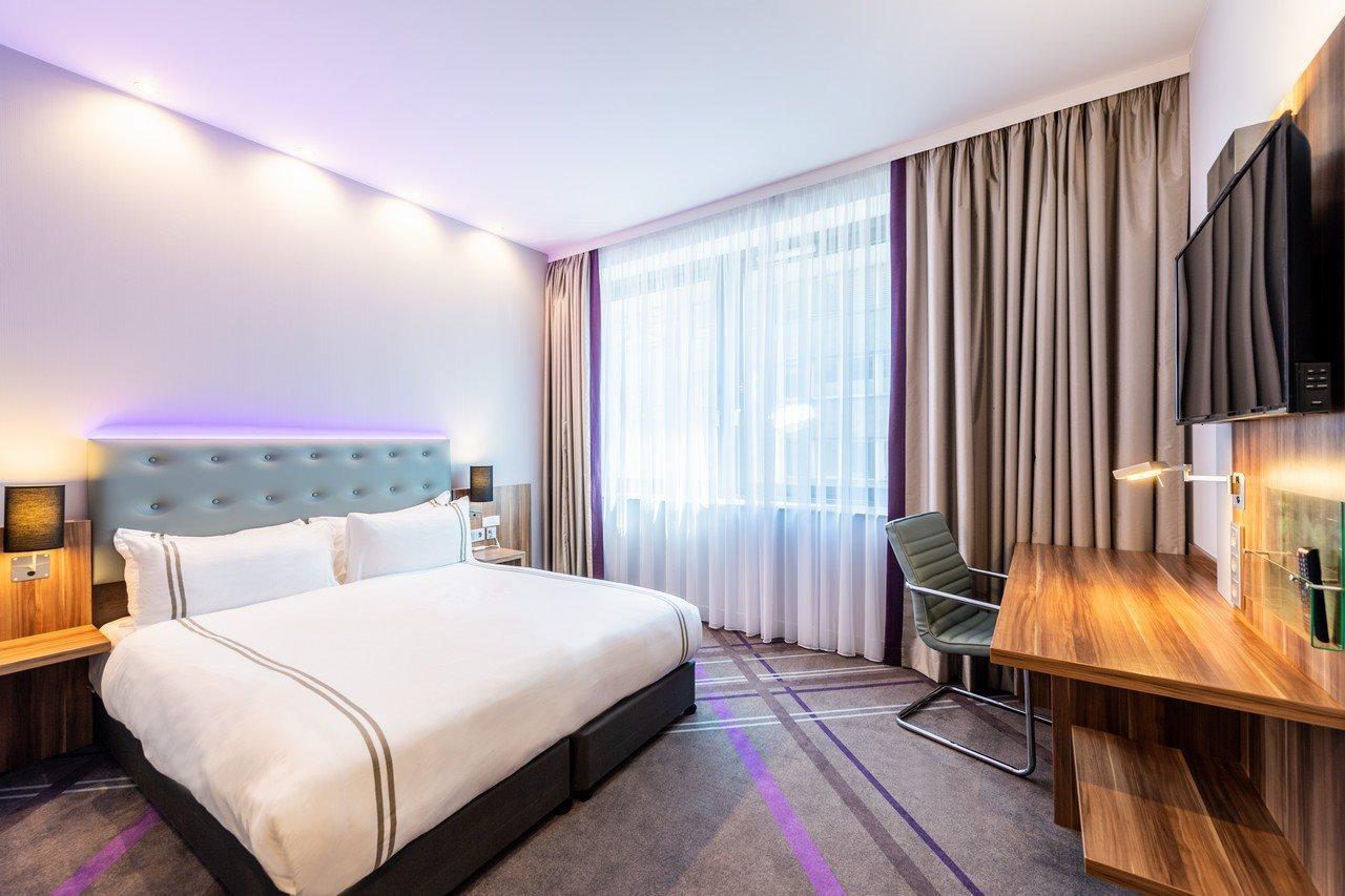 Holiday Inn Express Frankfurt City Hauptbahnhof Frankfurt am Main ภายนอก รูปภาพ