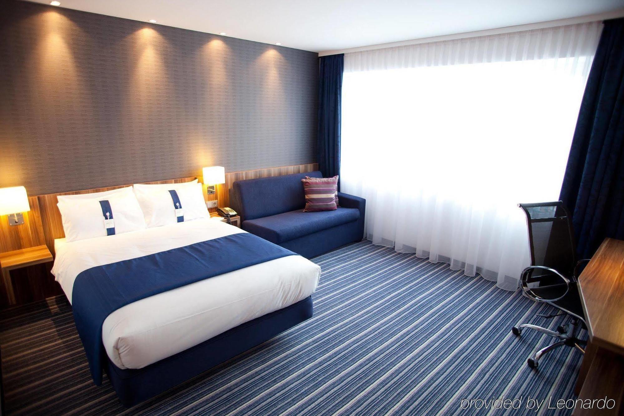 Holiday Inn Express Frankfurt City Hauptbahnhof Frankfurt am Main ห้อง รูปภาพ