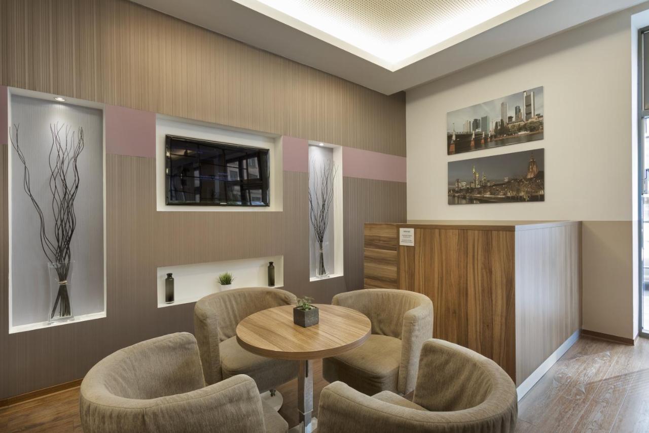 Holiday Inn Express Frankfurt City Hauptbahnhof Frankfurt am Main ภายนอก รูปภาพ