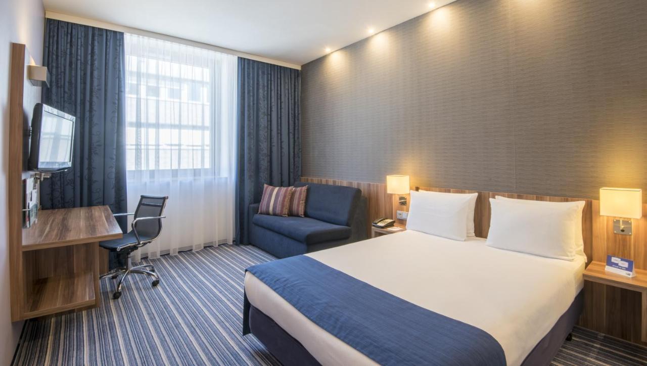 Holiday Inn Express Frankfurt City Hauptbahnhof Frankfurt am Main ภายนอก รูปภาพ